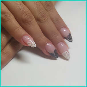 Ricostruzione Unghie a Punta